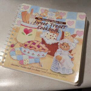 1996 Cherished Teddies Club 'Sweet Treats Cookbook'
